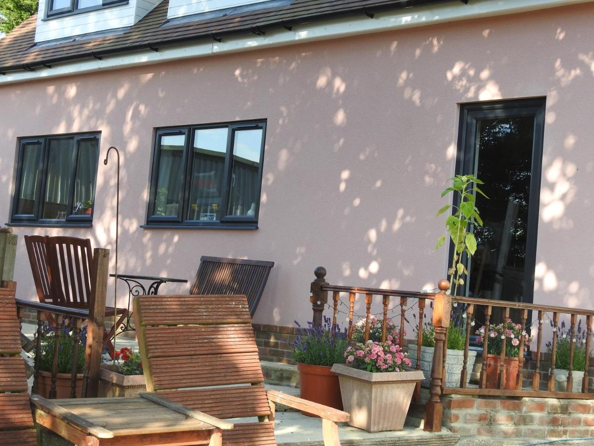 The Shed @ Stares Farm Cottage 谢菲尔德 外观 照片
